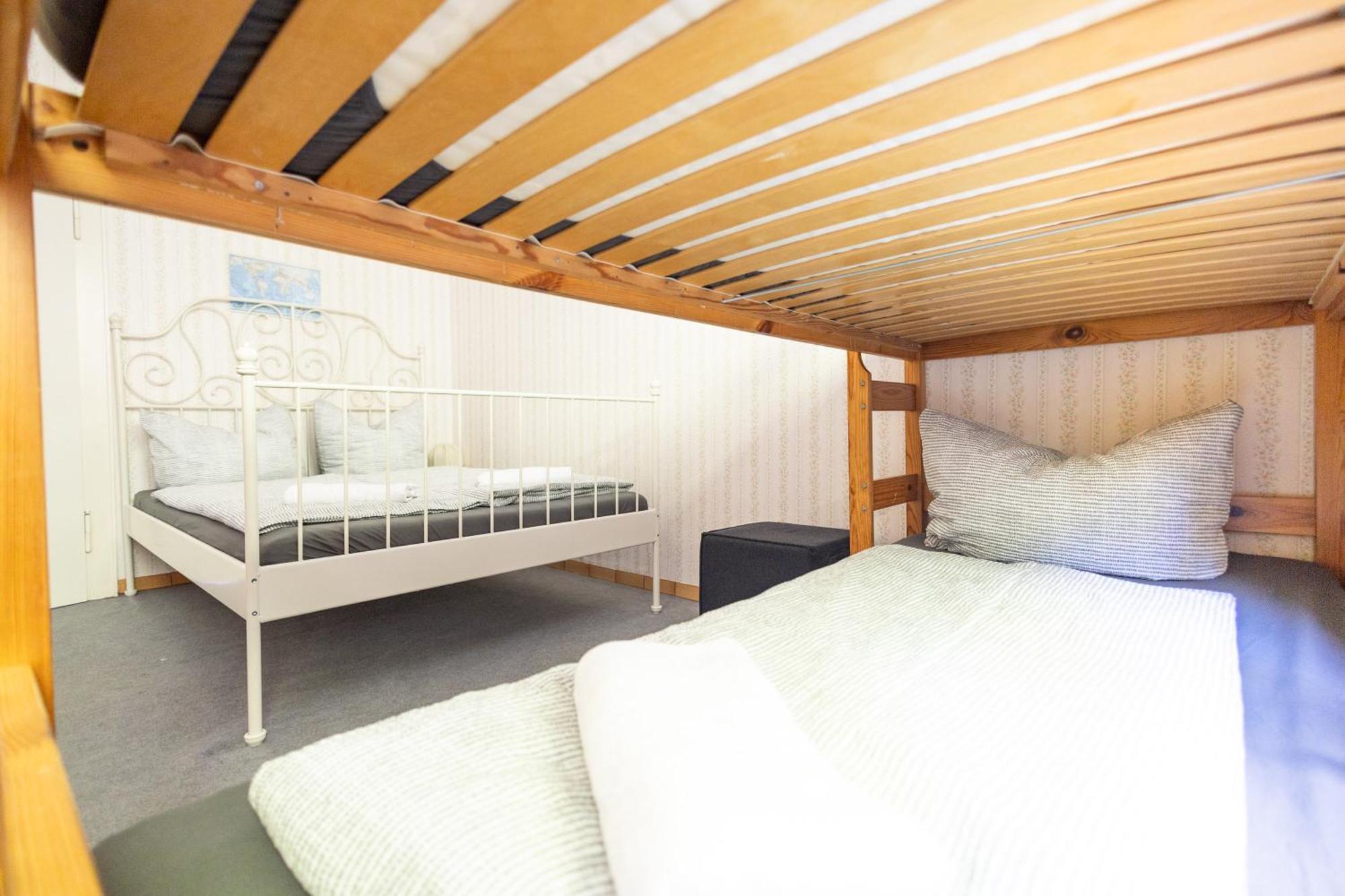 Apartmenthaus Am Waldrand- Kueche - Fruehstueck - Balkon Вилдеман Екстериор снимка