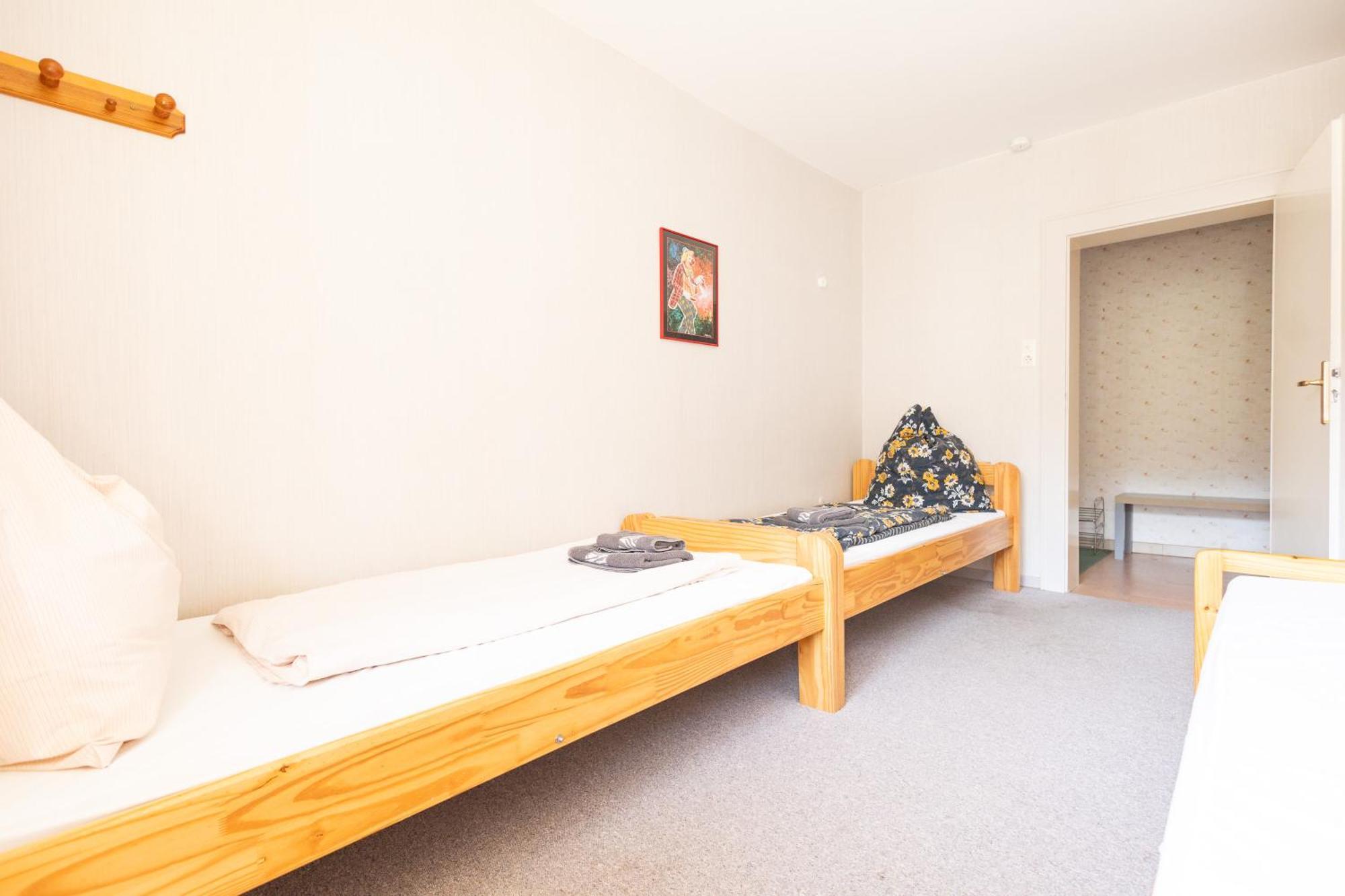 Apartmenthaus Am Waldrand- Kueche - Fruehstueck - Balkon Вилдеман Екстериор снимка